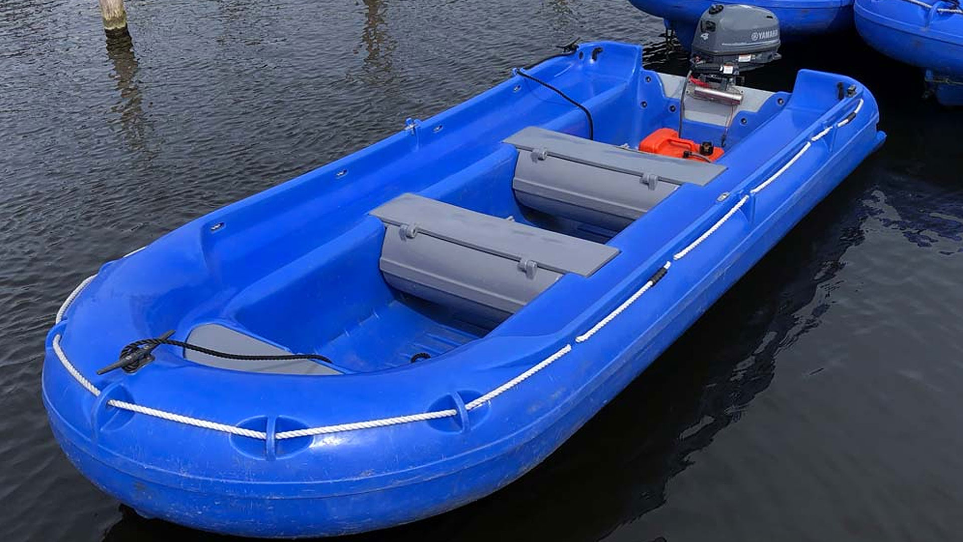 Een kleine motorboot huren